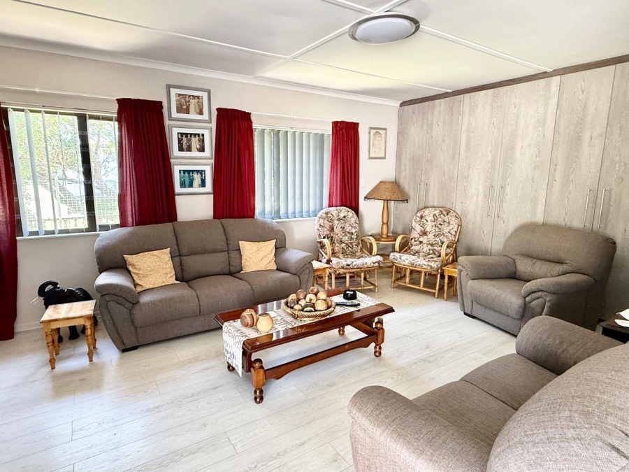 4 Bedroom Property for Sale in Stilbaai Wes Western Cape